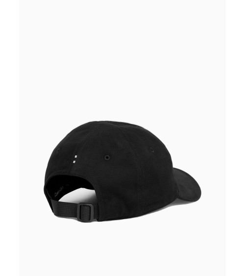 Gorra Calvin Klein: ¡Estilo único!